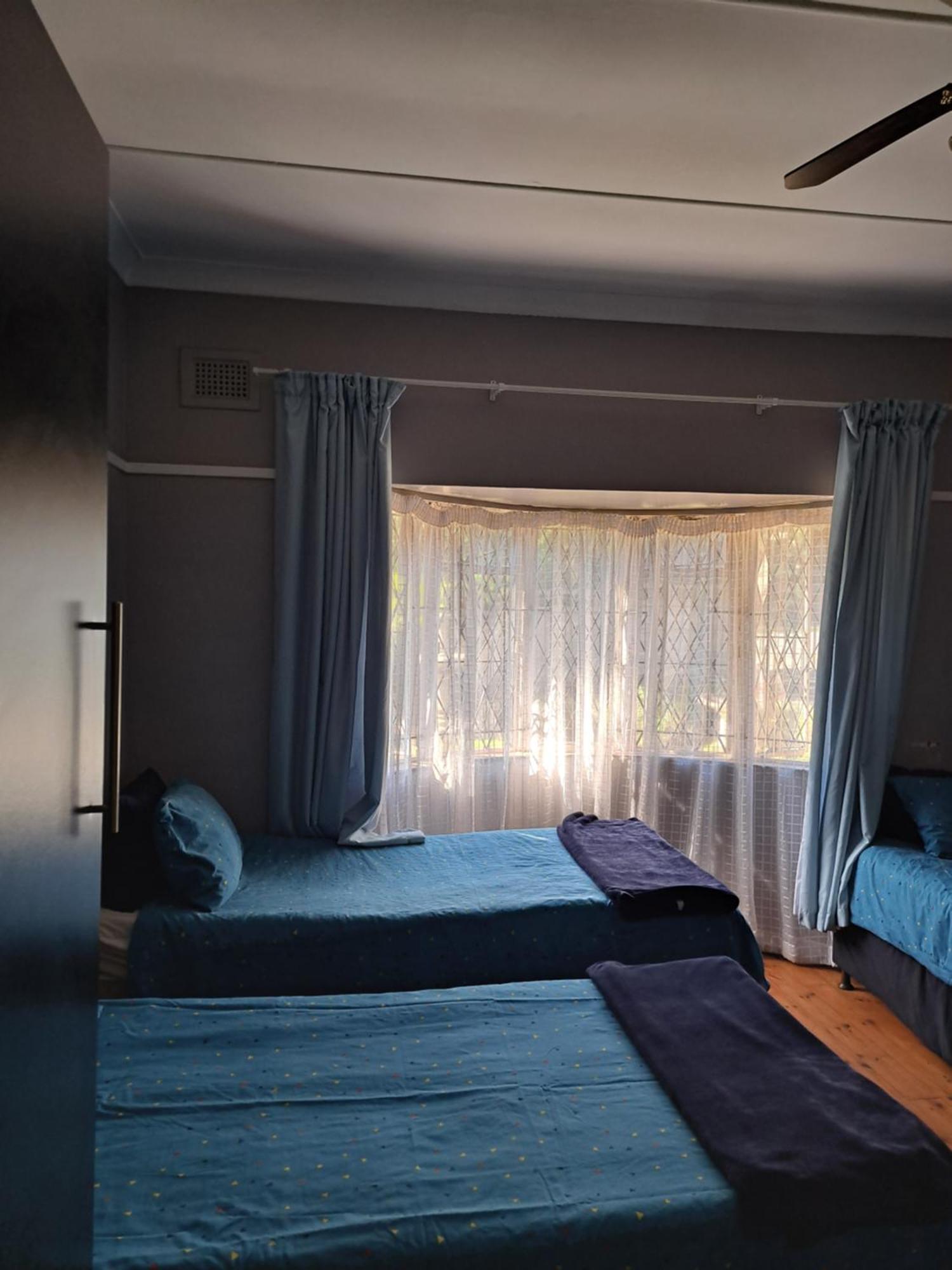 Pmb Backpackers Lodge Пітермаріцбург Екстер'єр фото