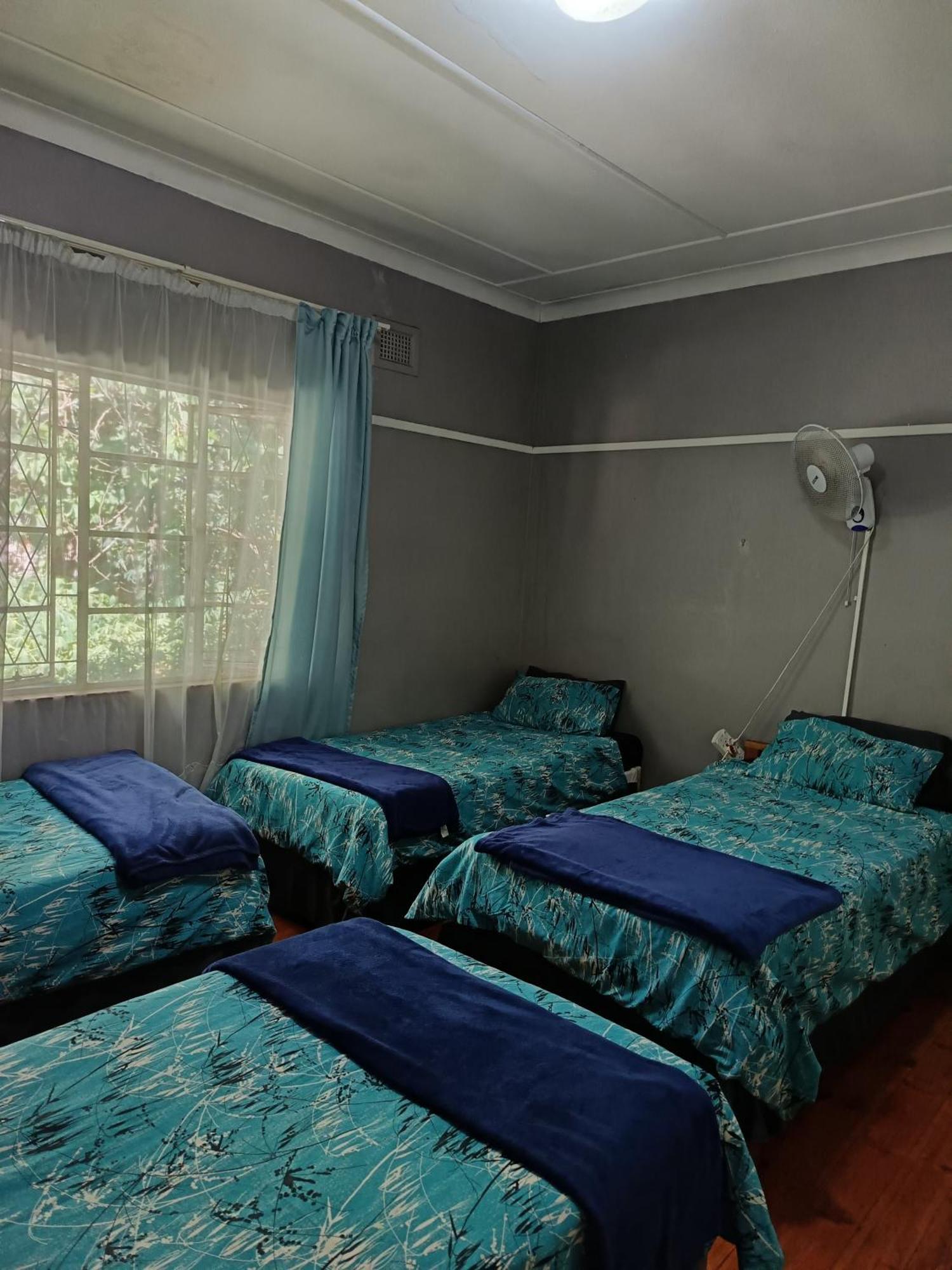 Pmb Backpackers Lodge Пітермаріцбург Екстер'єр фото